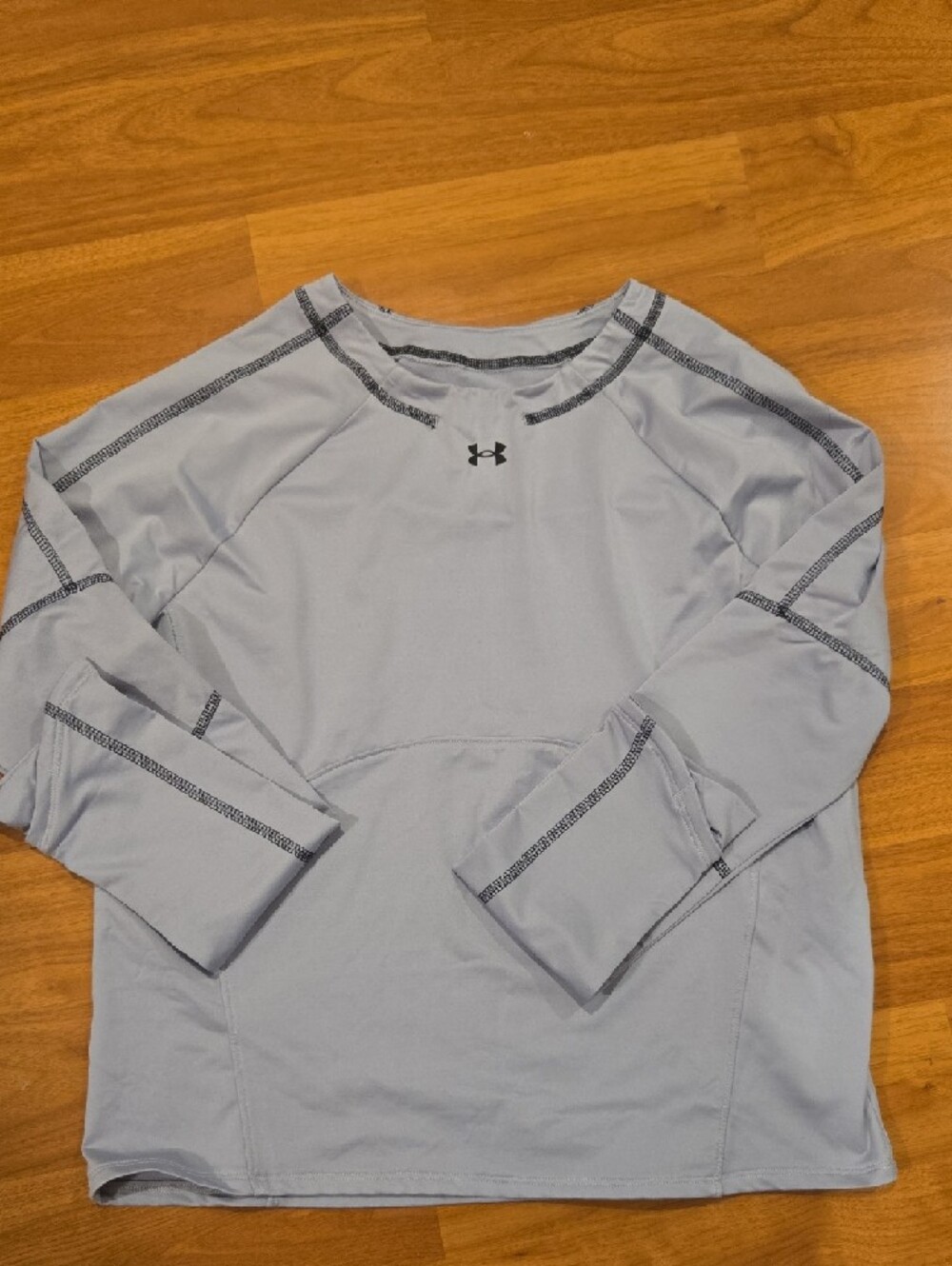 Under Armour Light Gray Performance Crew Neck Top Long Sleeve Womens Small